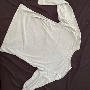 Looney tune long sleeve tee.